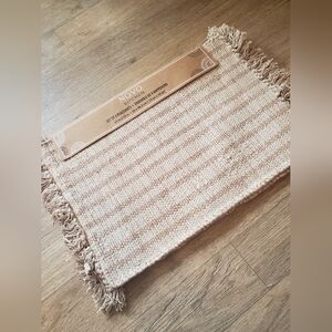 Placemats Set Of 4 NOVO Kitchen Mats White And Cream Fringed Cotton New